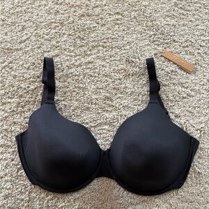 Skims T-Shirt Black Bra